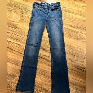 Hollister Low Rise Boot Cut (3L)